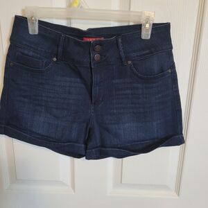 Guess shorts 31